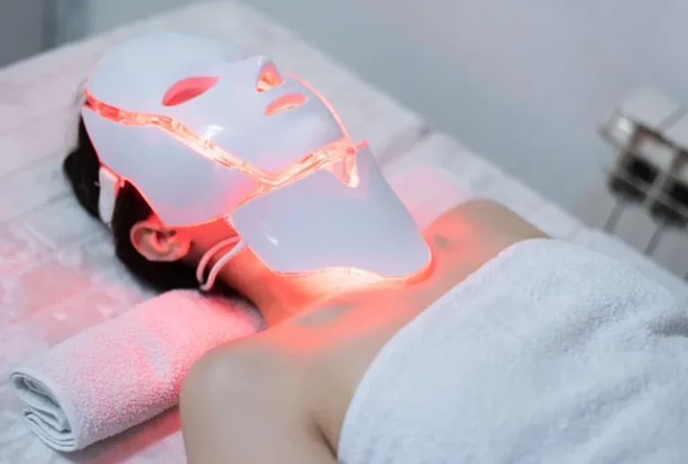 Máscara LED Facial Roja: Benefícios e Como Usar
